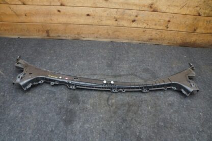 Front Upper Windshield Wiper Cowl Trim Panel 1081676-00-g Tesla Model 3 17-23