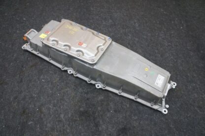 High Voltage Battery Isolator Module 9j1915251m Oem Porsche Taycan 20-22 - Image 4