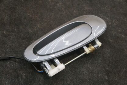 Right Door Outside Handle OEM 99653706206 Porsche 911 Carrera Cabrio 996 1999-04 - Image 4