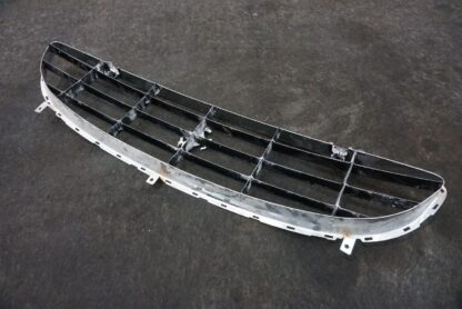 Front Bumper Grille Trim Bezel Silver OEM 84753700 Ferrari California 2008-14 - Image 7