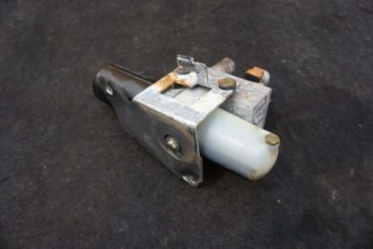 Convertible Lift Hydraulic Motor OEM 15126283 Chevrolet SSR 2003-06 - Image 5