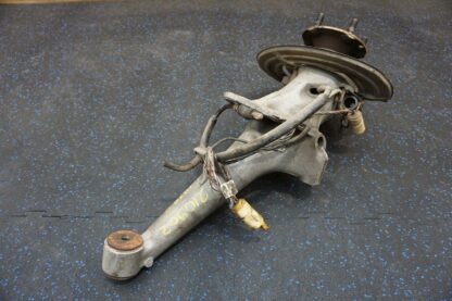 Rear Left Spindle Knuckle Hub 95133102101 OEM Porsche 924 1987-88 944 1987-91 - Image 3