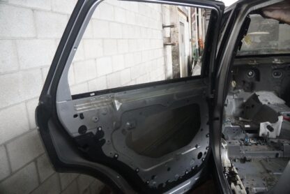 Rear Left Driver Side Door Shell LWB LR054300 OEM Range Rover L405 2014-17 - Image 4