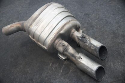 Rear Left Exhaust Muffler Silencer 2.9L 971253607AY Porsche Panamera 4S 971 - Image 2