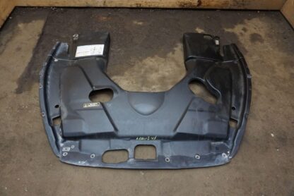 4.7L Engine Compartment Central Cover 82074800 Maserti GranTurismo S M145 09-19