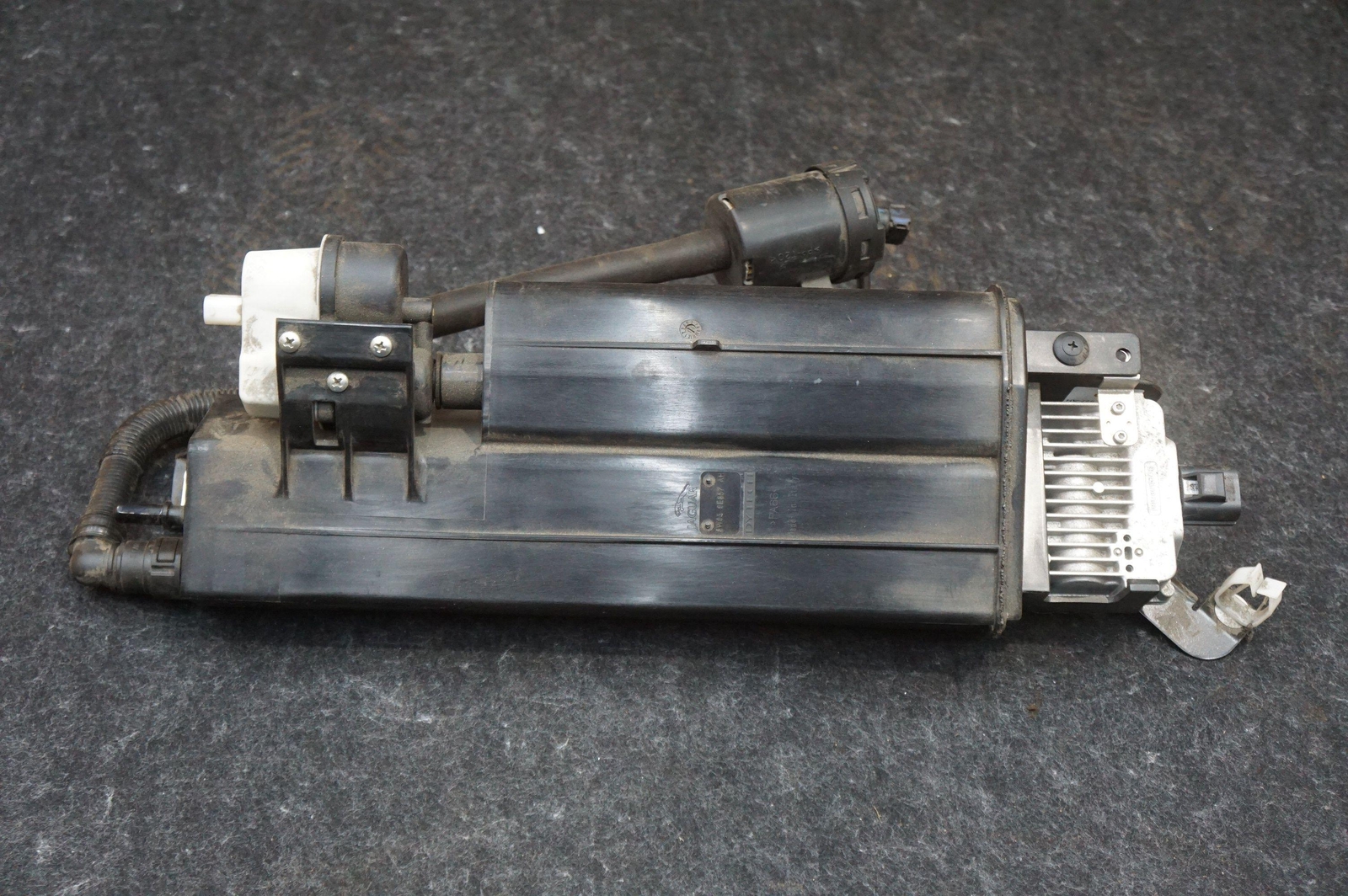 Fuel Vapor Charcoal Emissions Evaporative Canister T2r15149 Jaguar F-type 14-23