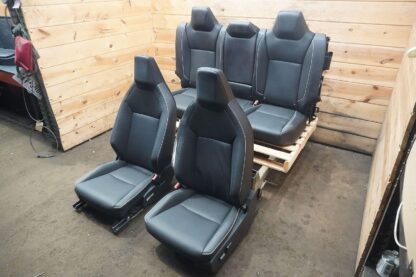 Set Front Driver Passenger & Rear Seat 4098761-T1-A Tesla Cybertruck 2024 *Note