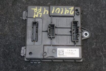 Front Left Gen 1 Door Control Module ECU OEM 1817667-12-B Tesla Cybertruck 2024