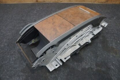 Rear Executive Lounge Console OEM 4N4862841 Audi A8l Quattro 2019 - Image 3