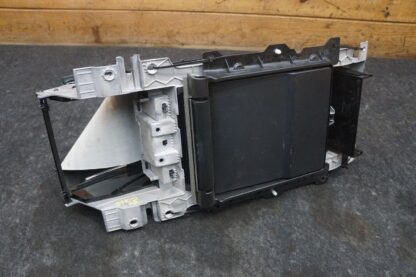 Rear Executive Lounge Console OEM 4N4862841 Audi A8l Quattro 2019 - Image 6