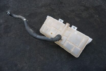 Engine Coolant Bottle Expansion Tank Reservoir 1036124-00-D Tesla Model X 16-20 - Image 4