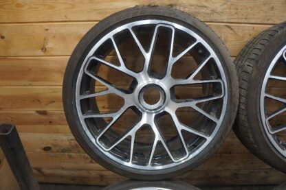 Set Center Locking Wheel 20x9 Front 20x11.5 OEM Porsche 911 Turbo S 2014-16 NOTE - Image 2