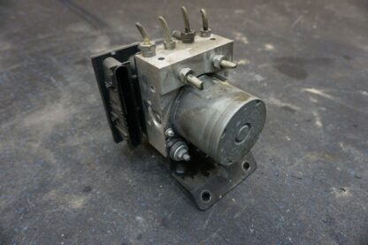 Anti Lock Brake Pump Module 92147283 92174554 OEM Pontiac GTO 04-06 - Image 4