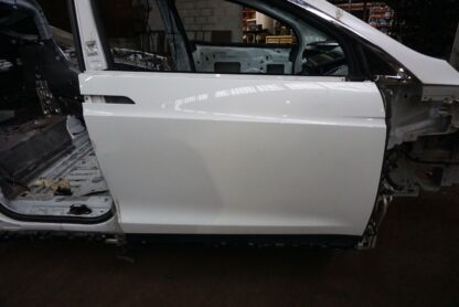 Front Right Side Passenger Door Shell White 1069536-E0-C Tesla Model X 75D 16-20