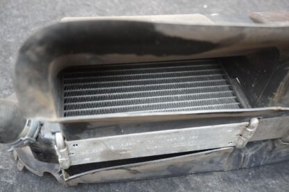 Front Center Radiator Assembly w/ Air Duct OEM 420121254A Audi R8 2008-15 *Note - Image 6