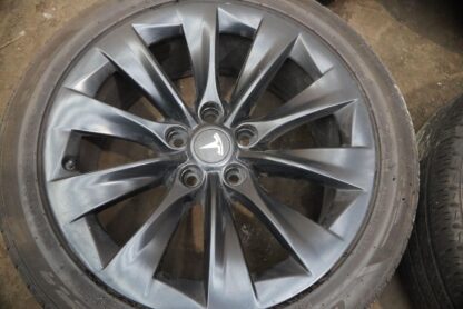 Set 19X8" Inch 10 Spoke Black Wheel Rim Tire 1059337-00-A OEM Tesla Model S 2015 - Image 2