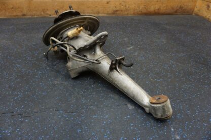 Rear Right Spindle Knuckle Hub 95133102202 OEM Porsche 924 1987-88 944 1987-91 - Image 3