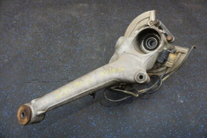 Rear Right Spindle Knuckle Hub 95133102202 OEM Porsche 924 1987-88 944 1987-91 - Image 5