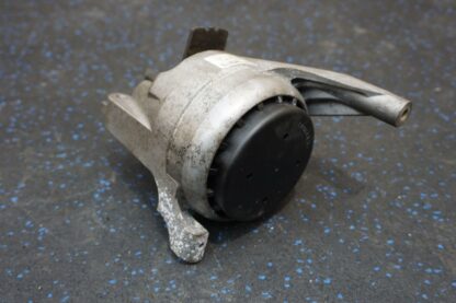 Right Passenger Engine Mount 971199384 OEM 4.0L V8 Porsche Panamera 971 G2 17-20