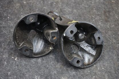 Set Front Left & Right Cross Brace Bracket Godg43-108a87-ad Aston Martin Rapide - Image 3