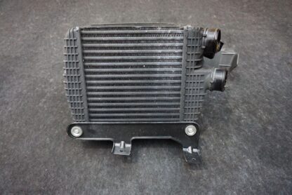 Front Right Radiator Intercooler Assembly 670109551 Maserati Ghibli M157 14-17+