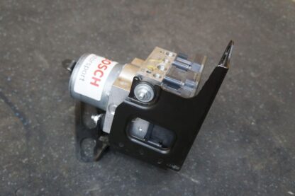 Bosch Motorsport Anti Lock Brake Pump Unit 269737 Ferrari F142M 488 Challenge - Image 3