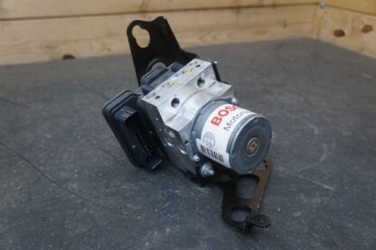 Bosch Motorsport Anti Lock Brake Pump Unit 269737 Ferrari F142M 488 Challenge - Image 6