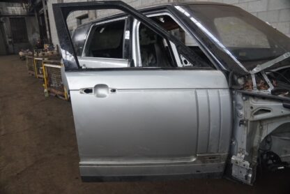 Front Right Passenger Door Shell Indus Silver LR036399 Range Rover L405 2013-22