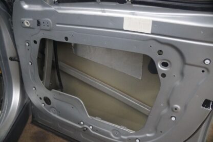 Front Right Passenger Door Shell Indus Silver LR036399 Range Rover L405 2013-22 - Image 5