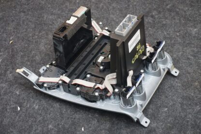 Radio Climate Suspension Control W/clock 8d33-18k810-aa Aston Martin Rapide - Image 4