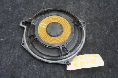 Front Right Door Central Subwoofer Speaker 65132622490 Bmw M3 Competiton 2021-24 - Image 4