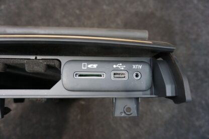 Center Console Storage Tray USB AUX OEM 670152831 Maserati Ghibli M157 2017+ - Image 8