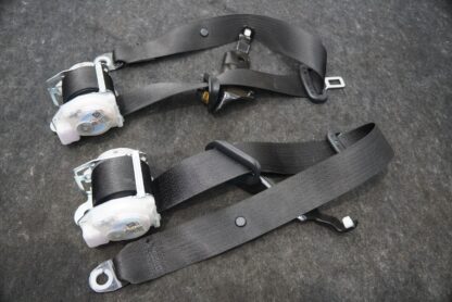 Set 2 Rear Left Right Seat Belt Retractor Black 1023136-00-C Tesla Model S 2015