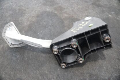 Brake Pedal Bracket Board Assembly 261832 OEM Ferrari California T 2015-18 - Image 3