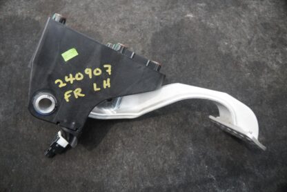 Brake Pedal Bracket Board Assembly 261832 OEM Ferrari California T 2015-18 - Image 4