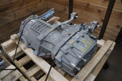 Rear Generator E-Motor Drive Unit 9J1901153D Porsche Taycan Audi E-Tron 2020-23 - Image 4