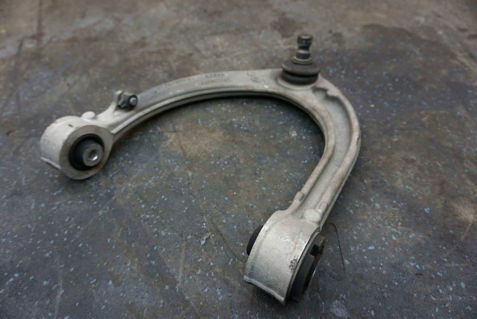 Front Left Upper Control Arm Suspension LR034214 OEM Range Rover L405 ...