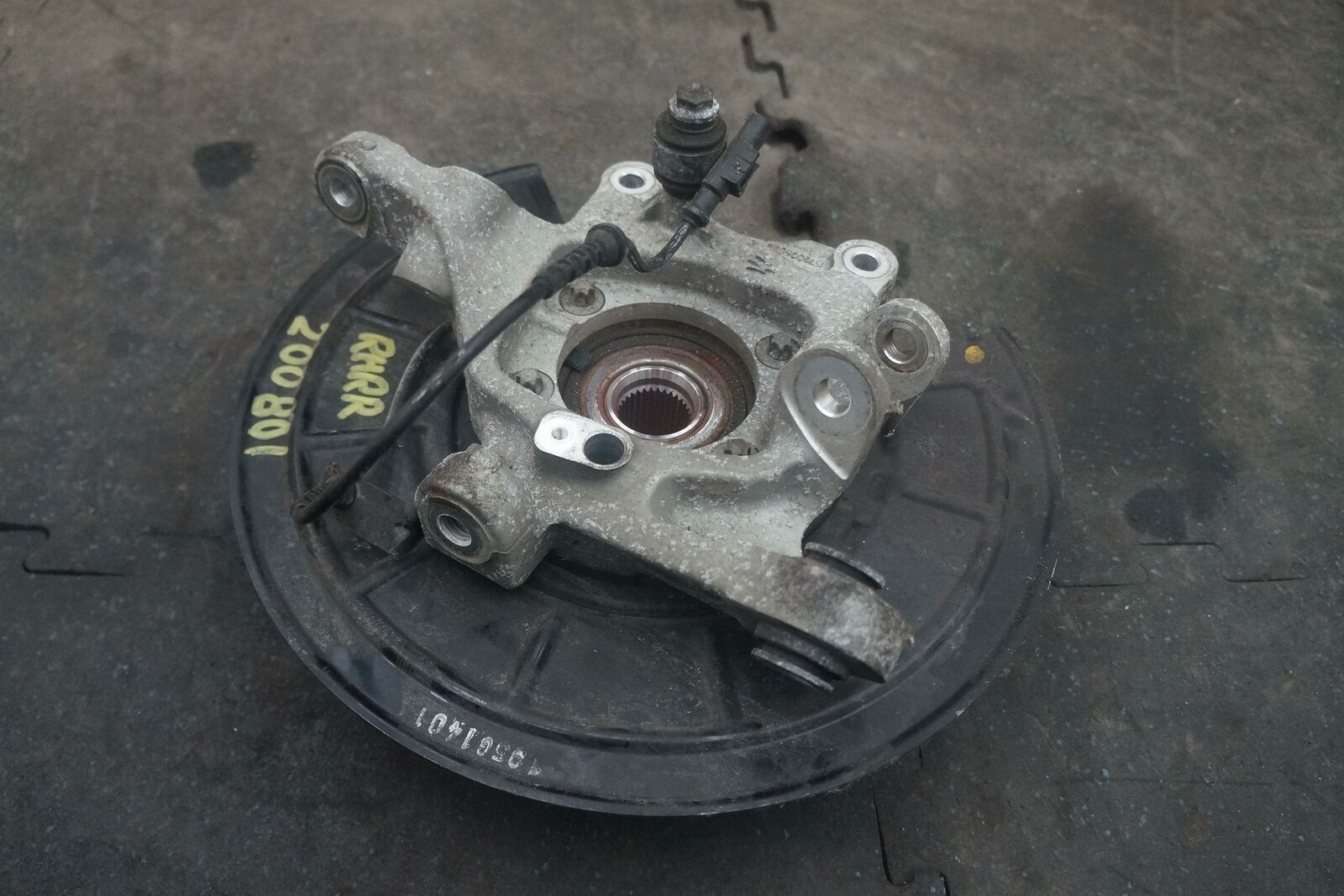 Rear Suspension Right Spindle Knuckle Hub 670006803 Ghibli Quattroporte ...