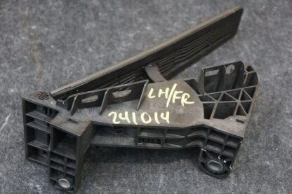 Gas Accelerator Pedal Assembly OEM 1250695-99-C Tesla Cybertruck 2024 - Image 6