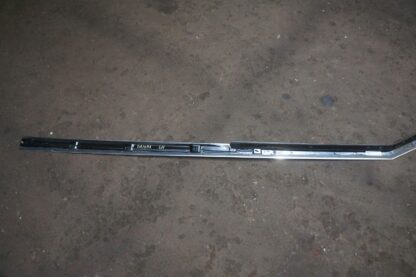 Left Exterior Roof Rail Trim Oem 1860489-88-A Tesla Cybertruck 2024 *Note - Image 16