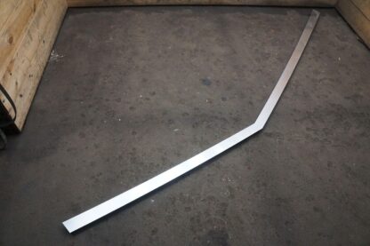 Left Exterior Roof Rail Trim Oem 1860489-88-A Tesla Cybertruck 2024 *Note - Image 3