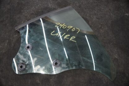 Rear Left Quarter Panel Window Glass 69876000 OEM Ferrari California T 2015 - Image 2