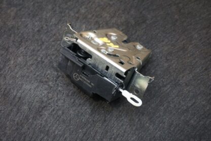 Rear Liftgate Lid Lock Latch Actuator A2327503600 Mercedes SL63 AMG R232 2022-24 - Image 8