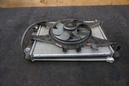 Front Radiator A/C Condenser Fan Cooling Pack OEM 21996495 Chevrolet SSR 2003-06 - Image 8