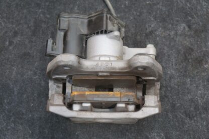 Rear Right Mando Brake Caliper Silver OEM 1250642-00-D Tesla Cybertruck 24 - Image 9