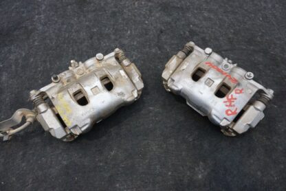 Set 2 Front Left Right Brake Caliper OEM L1MC2011 Lincoln Aviator U611 2020-23