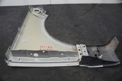 Front Left Fender Wing Panel Indus Silver LR061809 OEM Range Rover L405 2013-22 - Image 6