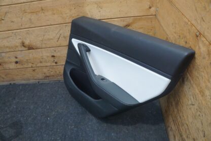 Rear Right Driver Interior Door Trim Panel 1090415-02-m Tesla Model 3 19 *Note - Image 2