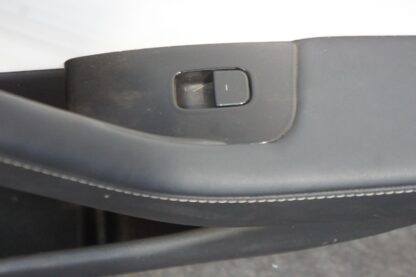 Rear Right Driver Interior Door Trim Panel 1090415-02-m Tesla Model 3 19 *Note - Image 4