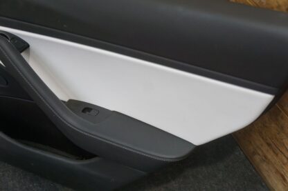 Rear Right Driver Interior Door Trim Panel 1090415-02-m Tesla Model 3 19 *Note - Image 5